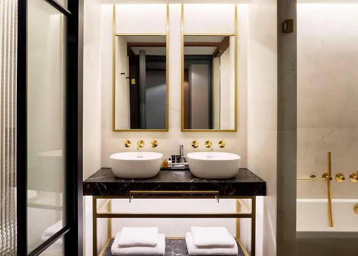 Отель Radisson Collection