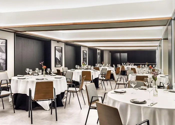 Radisson Collection Отель Бильбао