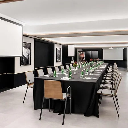 Radisson Collection ホテル