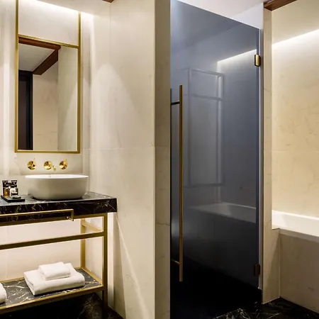 Отель Radisson Collection 5*